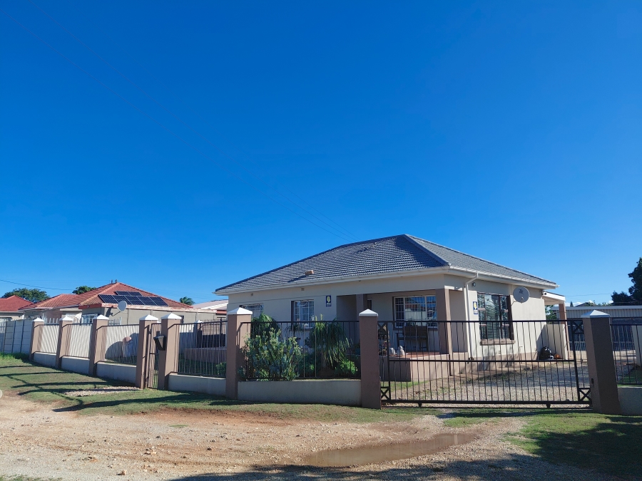 3 Bedroom Property for Sale in Despatch Central Eastern Cape